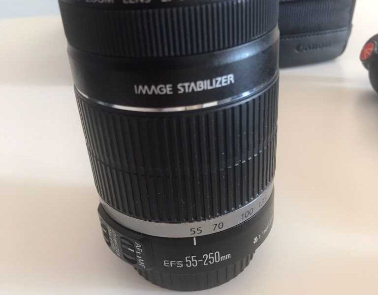 Reflex eos 800 D con Accessori