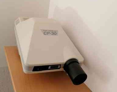 VENDESI OTTOTIPO A PROIEZIONE CP-30 CON PIASTRA A MURO E TELECOMANDO.