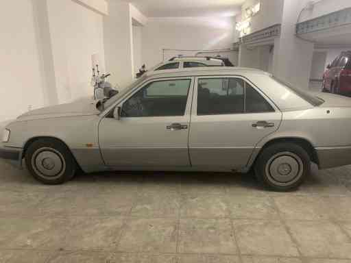 VENDO MERCEDES SERIE 124 MODELLO E 200 BENZINA ANNO 1991